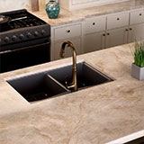 Madreperola Quartzite thumbnail 5