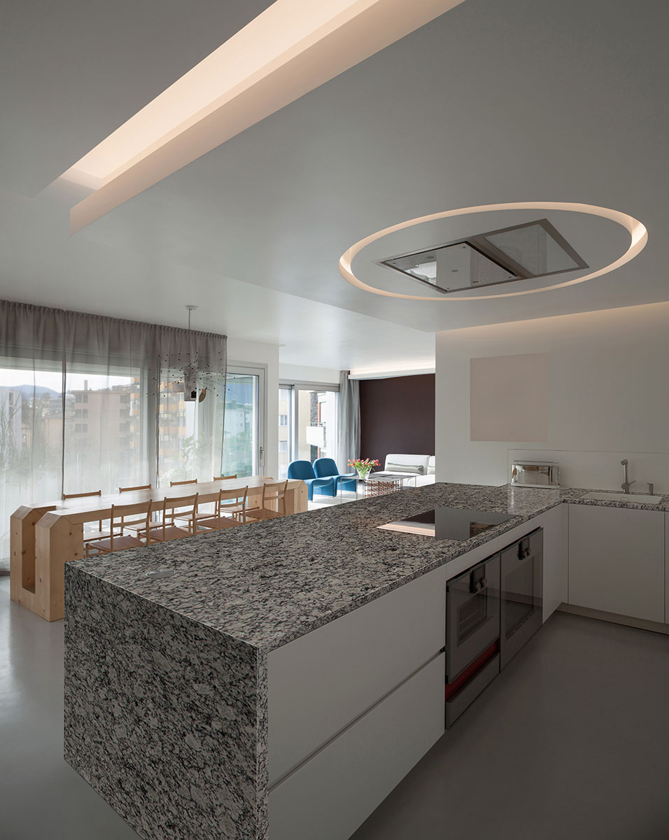 Bianco Frost Granite thumbnail 6