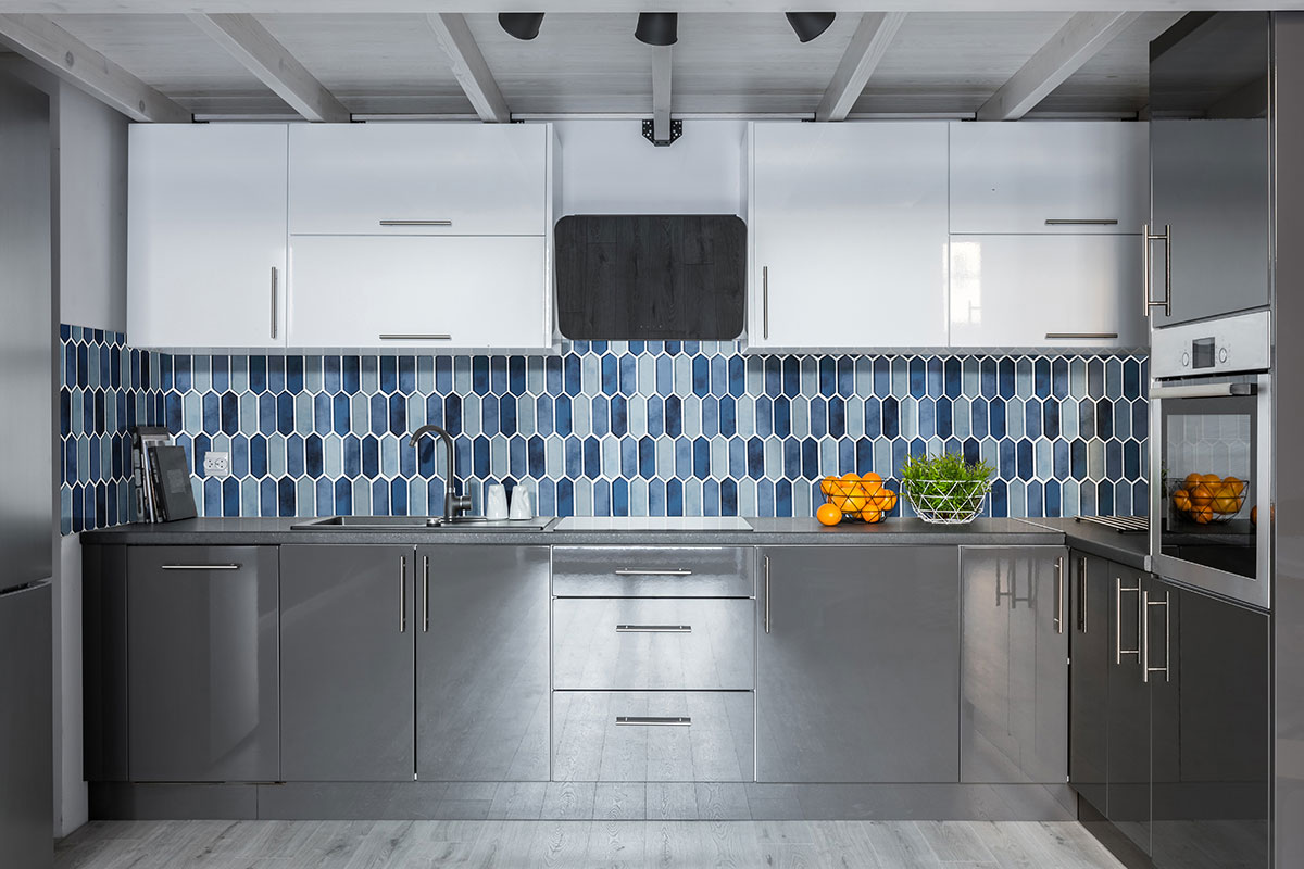 Boathouse Blue Picket Glass Tile thumbnail 5